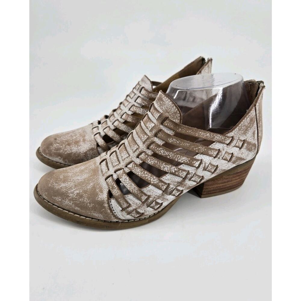 Diba True Festival Distressed Strappy Leather Off White Ankle Booties Shoes Sz 7